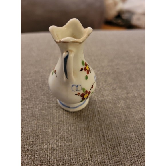 Vintage Asian Japanese Floral Miniature Porcelain Bud Vase - Picture 3 of 7